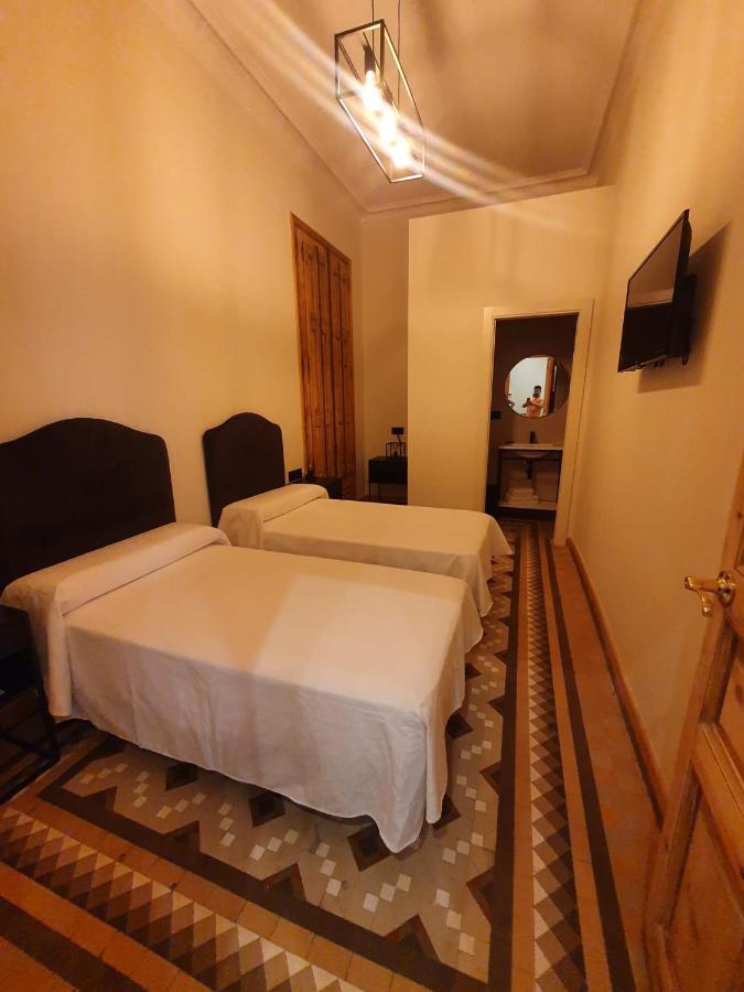 Zweibettzimmer mit Bad