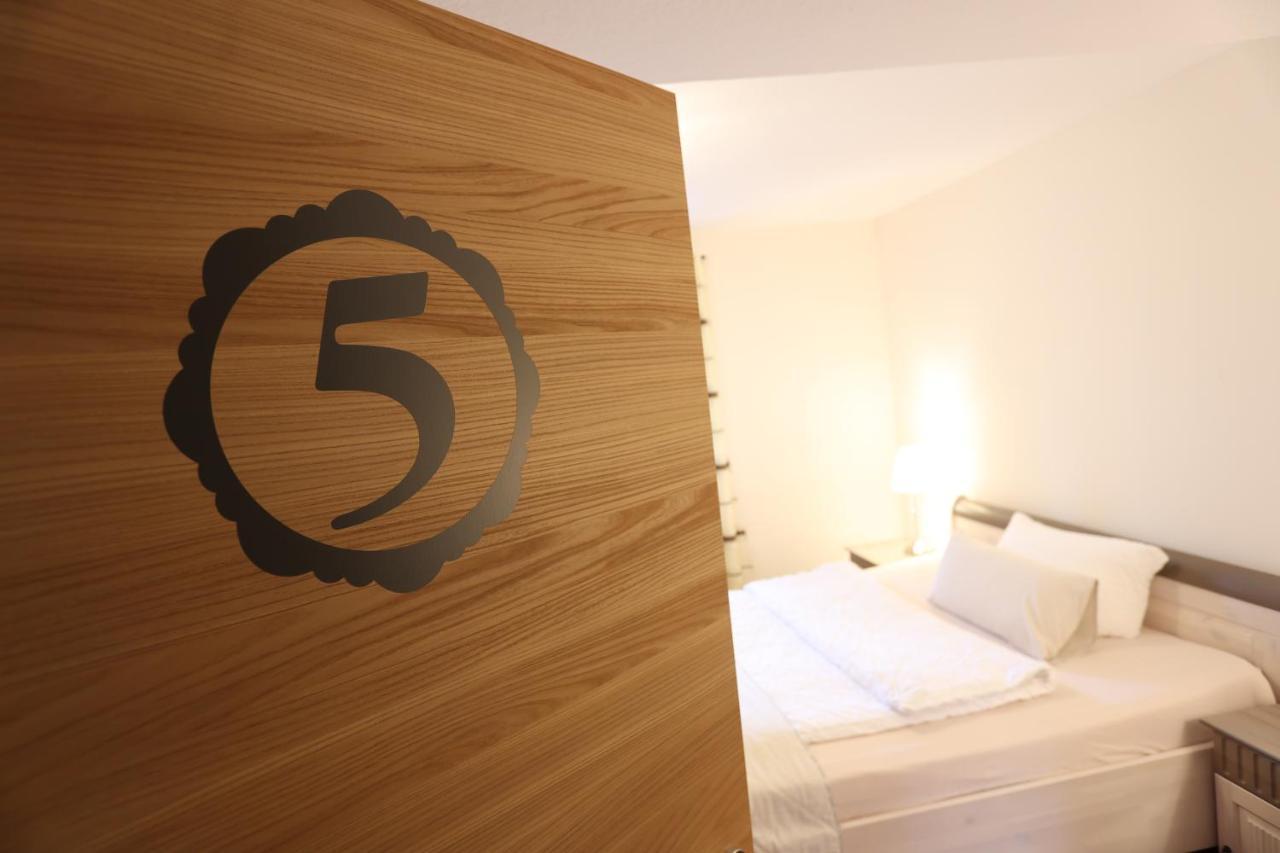 Standard Single Room,1377646373:JPEG