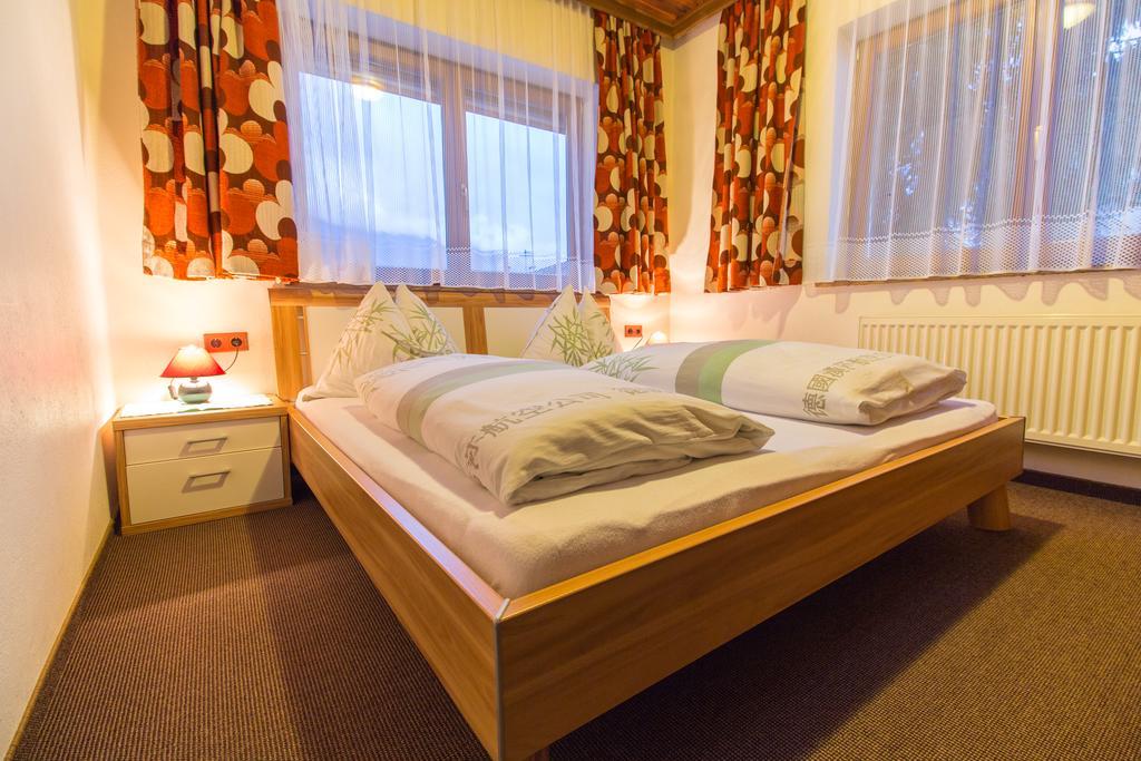 Two-Bedroom Apartment Terrace,159818385:JPEG