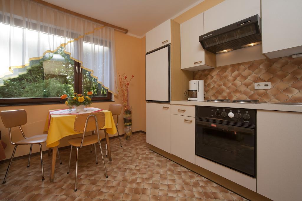 Standard Apartment mit Balkon