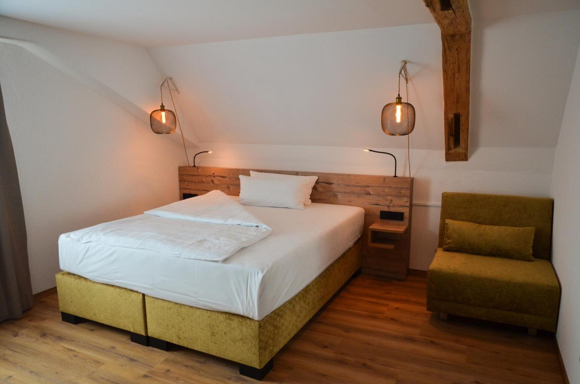 Dreibettzimmer