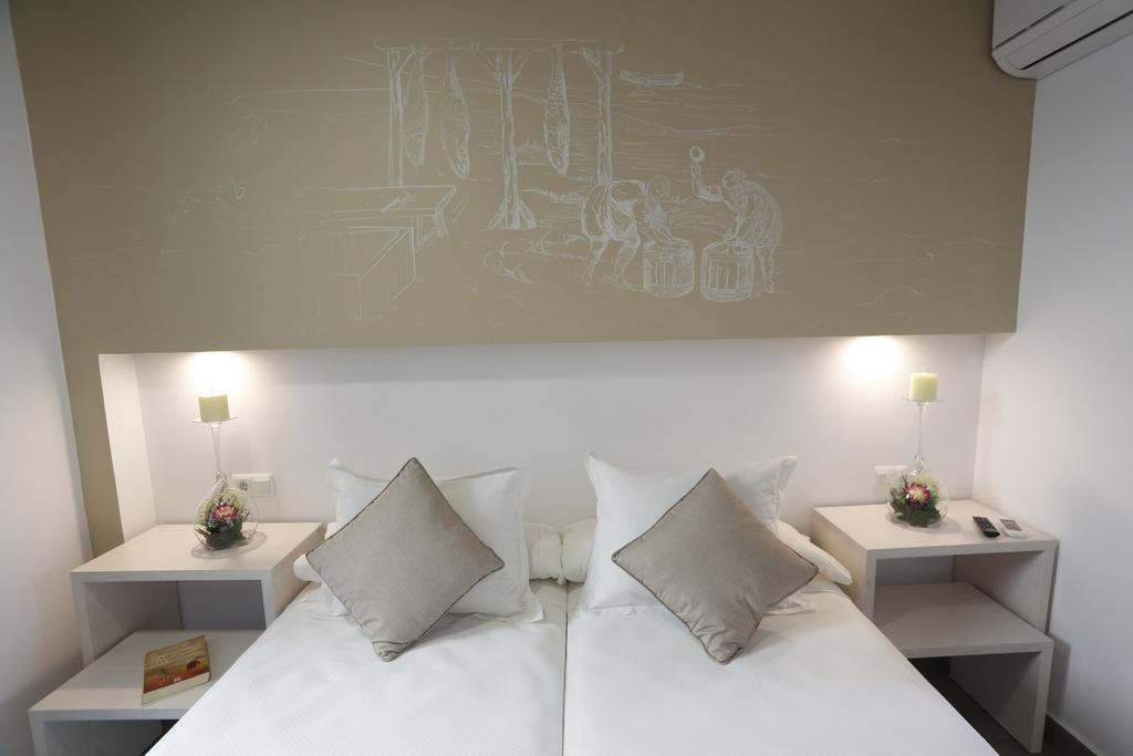 Doppel- oder Zweibettzimmer