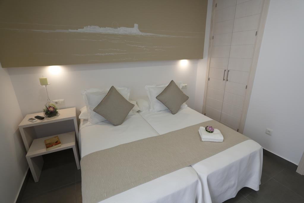 Doppel-/Zweibettzimmer mit Zustellbett