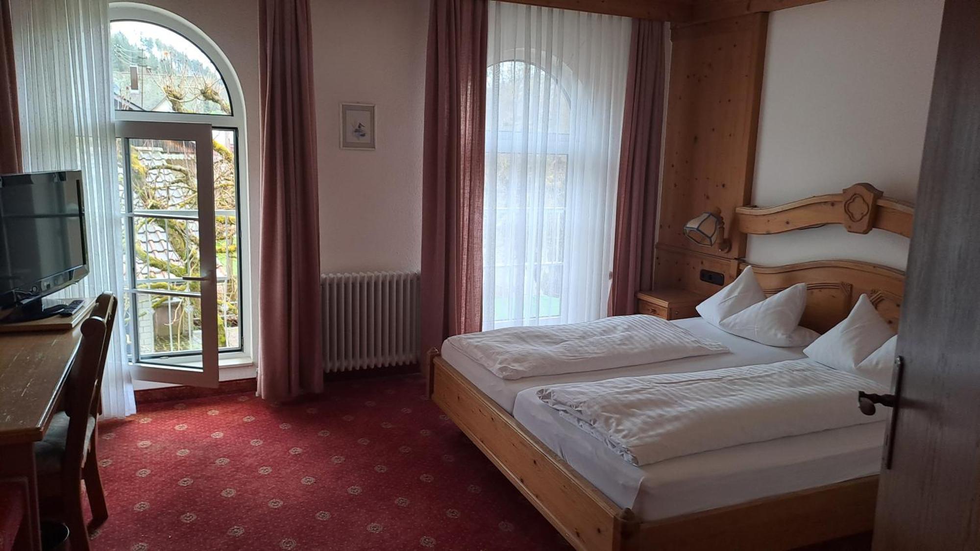Doppelzimmer (2)