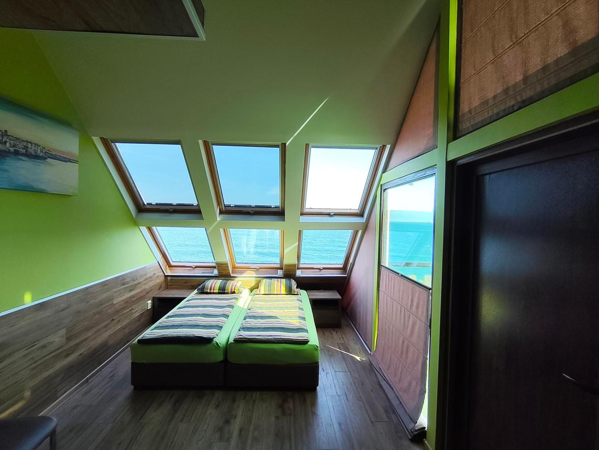 Family Room Sea View
