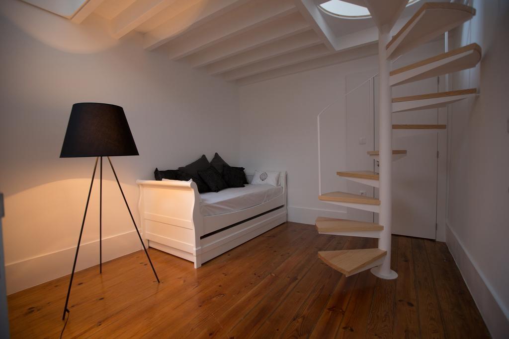 Zimmer mit Zwischengeschoss