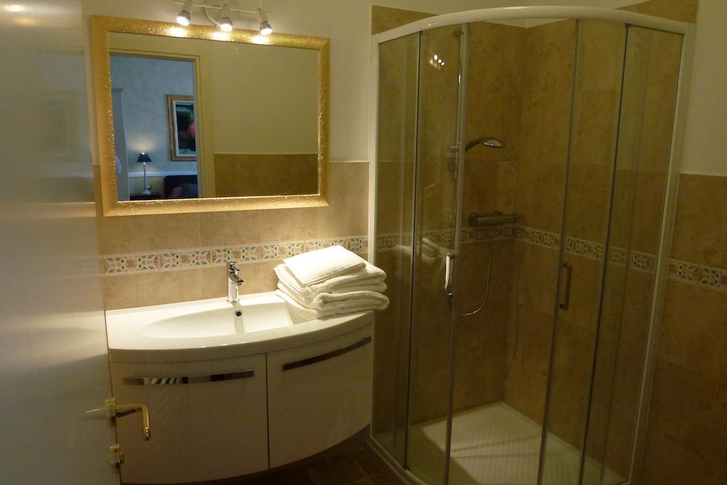 Deluxe Doppelzimmer mit Balkon und Flussblick