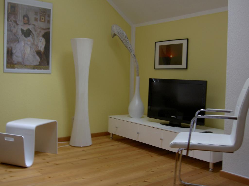 Two-Bedroom Apartment,136678260:JPEG