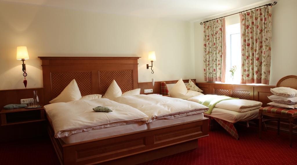 Quadruple Room,255401137:JPEG