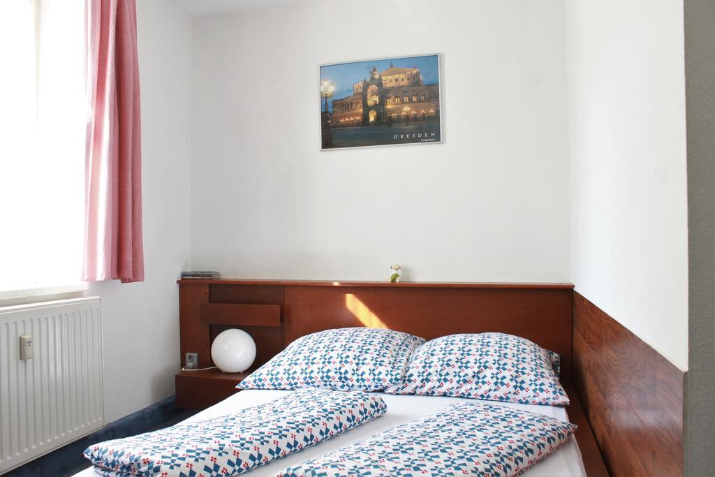 Doppelzimmer mit Gemeinschaftsbad