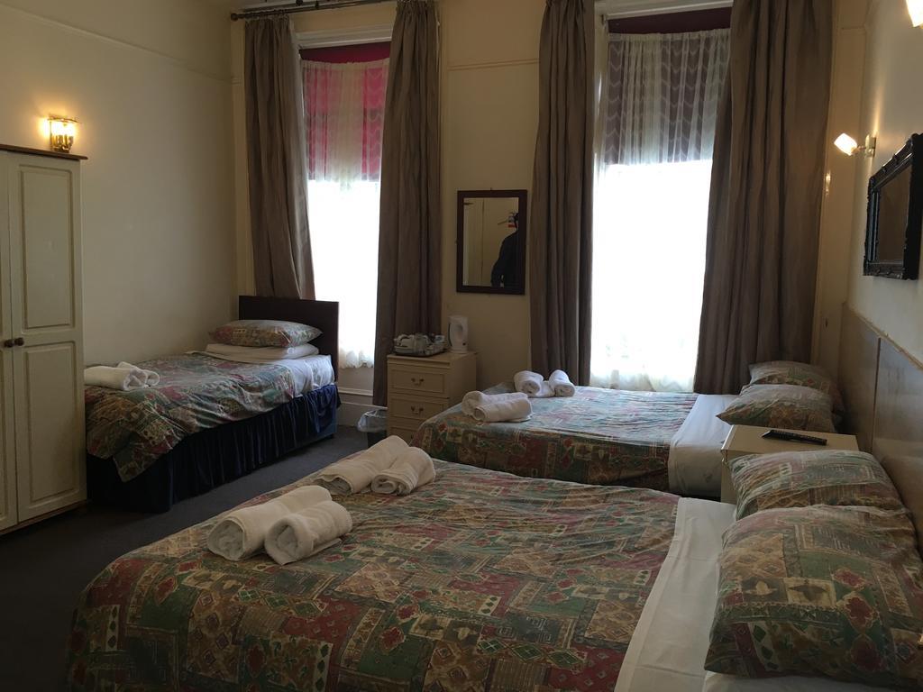 Fünfbettzimmer mit eigenem Bad