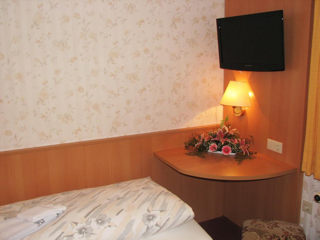Standard Einzelzimmer mit Dusche