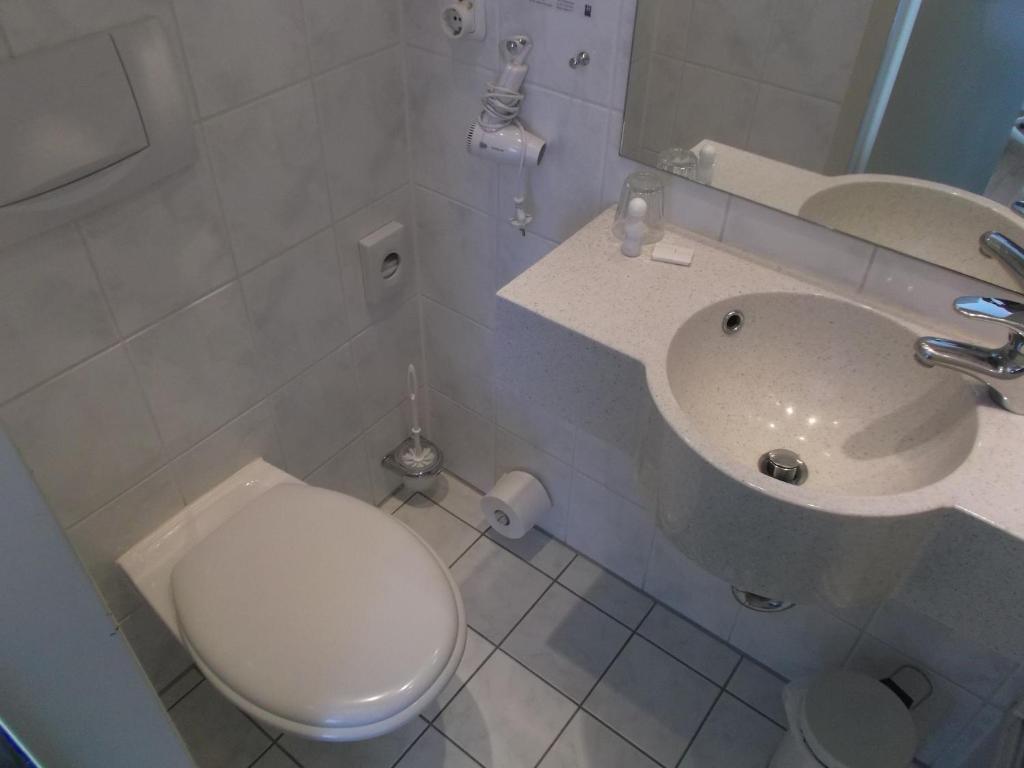 Basic Triple Room,214834652:JPEG