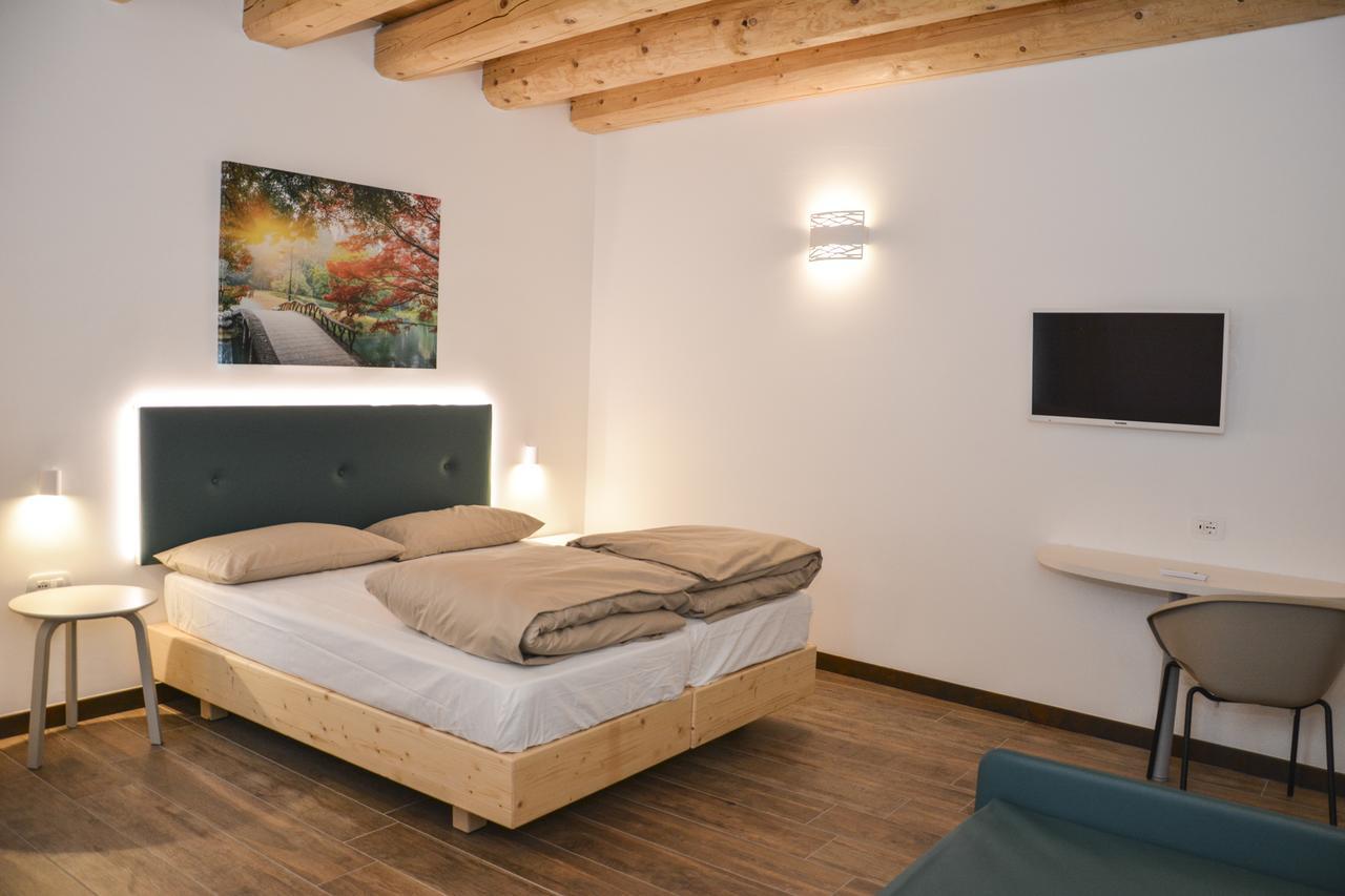 Large Double Room,634947792:JPEG