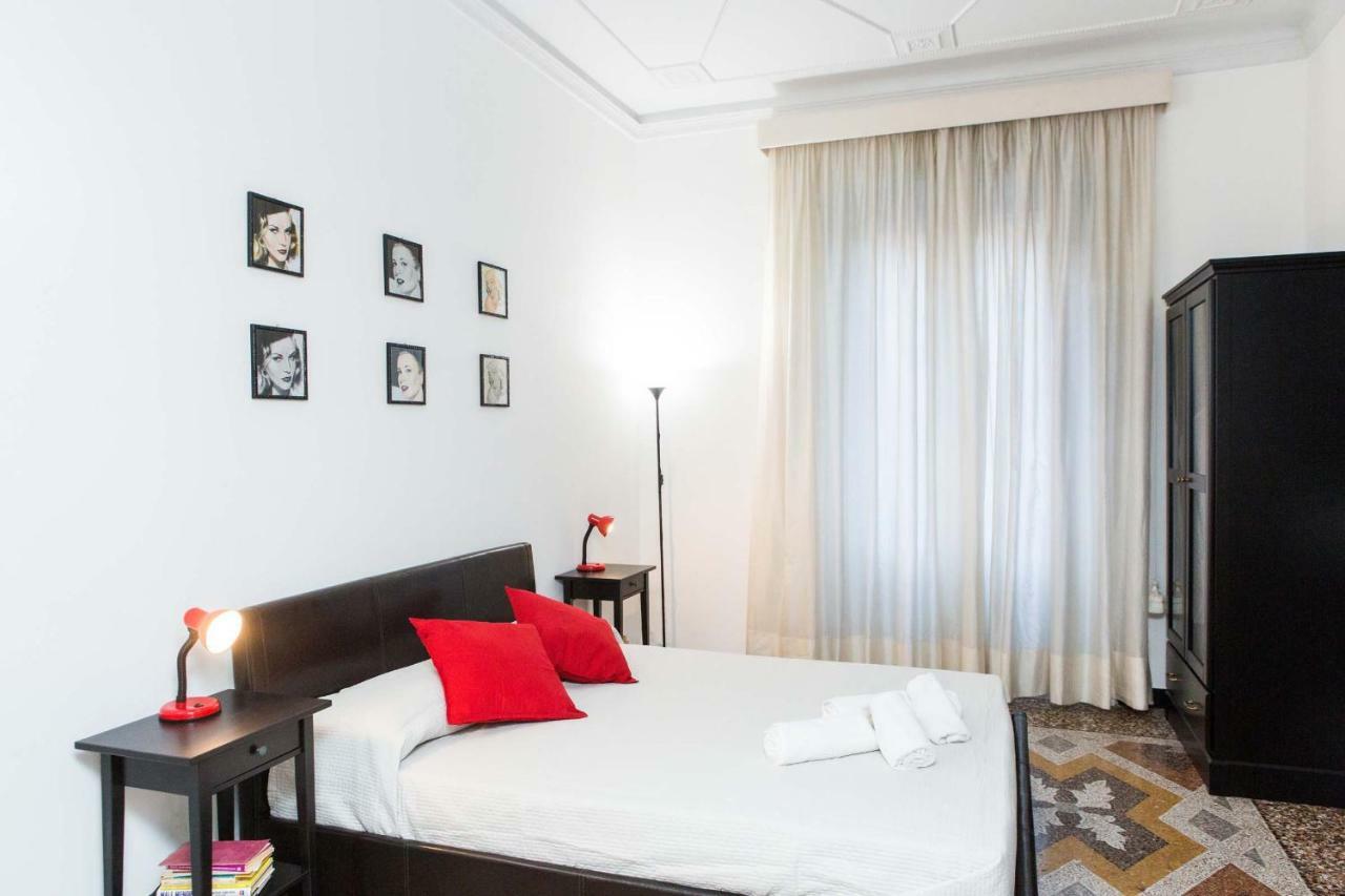 Deluxe Zimmer mit eigenem externen Bad