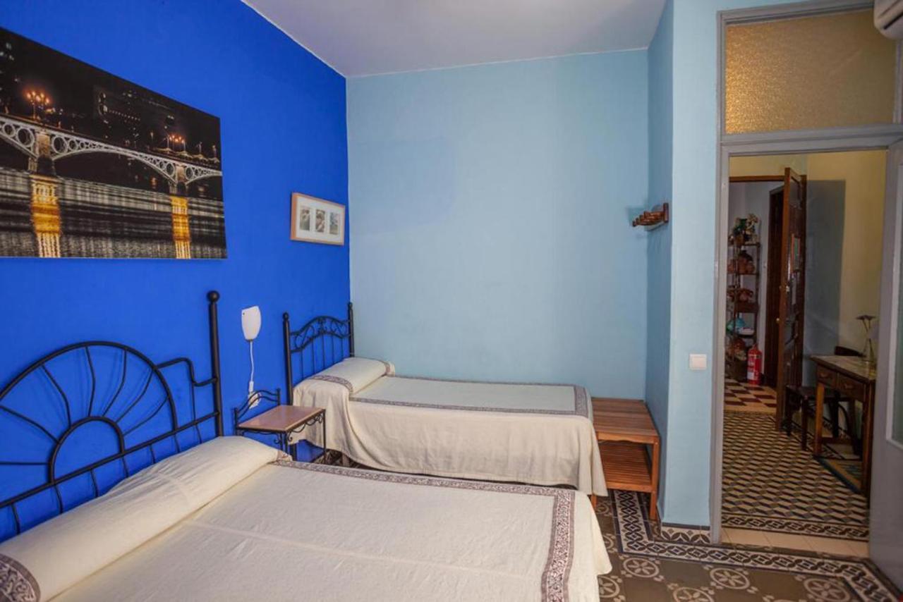 Dreibettzimmer mit eigenem Bad