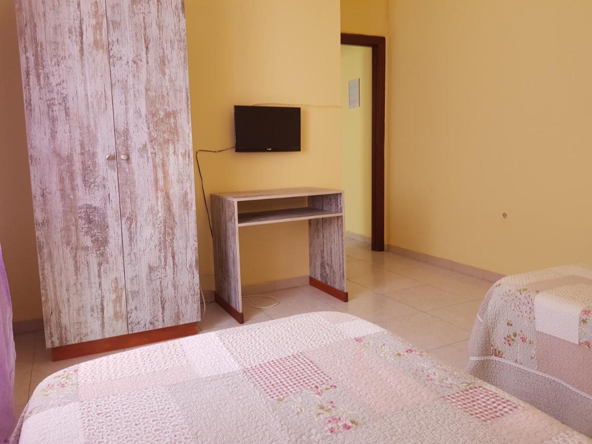 Basic Triple Room Private Bathroom,998767431:JPEG