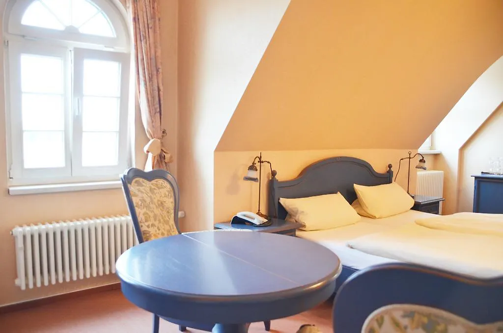 Hotel Alt-Karow-1