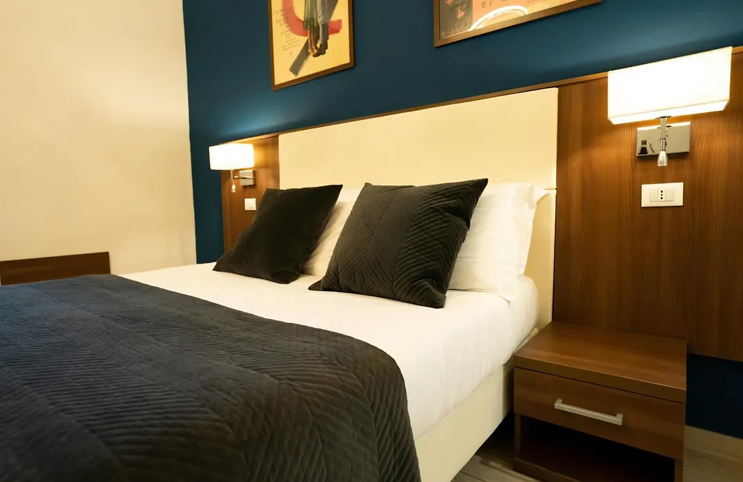 Archi Di Roma Guest House-1