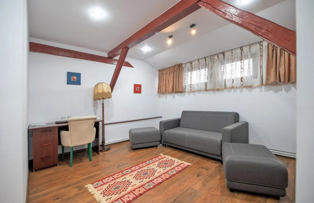 Casa Transilvania-1