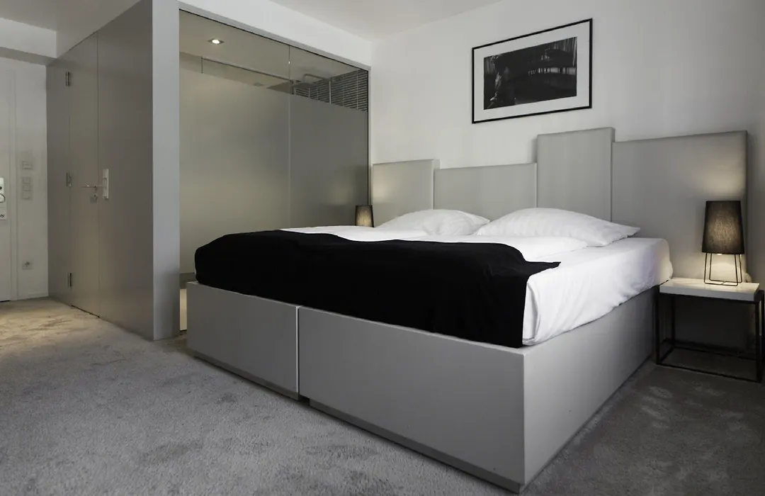Pearl Design Hotel Frankfurt City-1