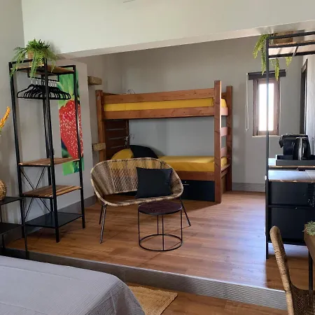 Lost & Found - Guesthouse & Suites-3