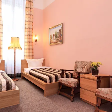 Hotel-Pension Cortina-3