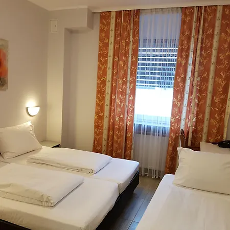 Hotel Diana-3