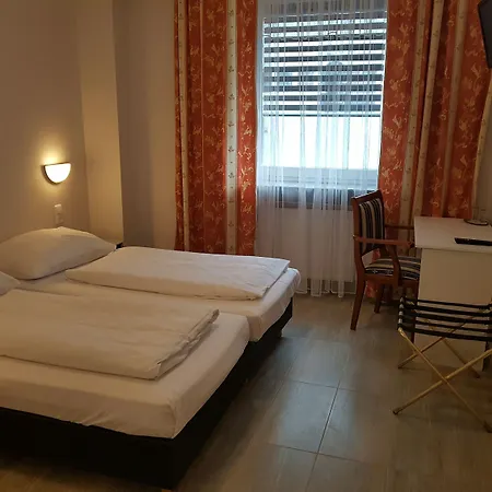 Hotel Diana-2