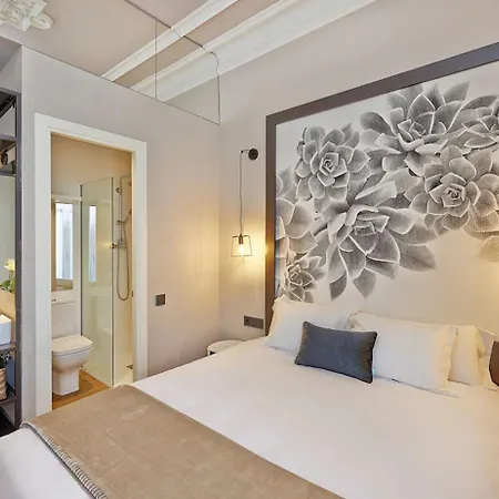 Hostal Central Barcelona-2