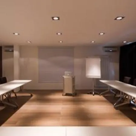 Pearl Design Hotel Frankfurt City-3