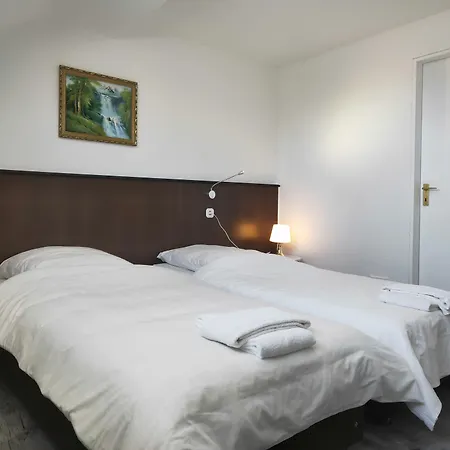 Hotel Tempelhof - City-Messe-Arena-3