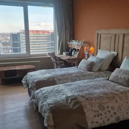 Romantics Rooms In Brussels Sky-2