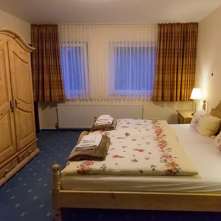 Landgasthaus Zu den Erdfällen-3