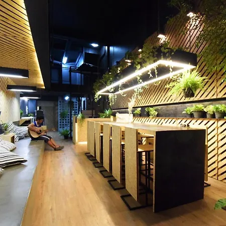 Hugger Hostel-2