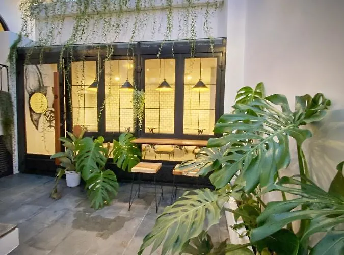 Loewys Home Tanjung Duren Jakarta Barat