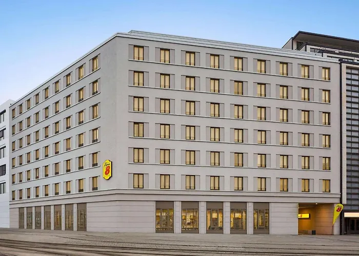 Super 8 By Wyndham Chemnitz