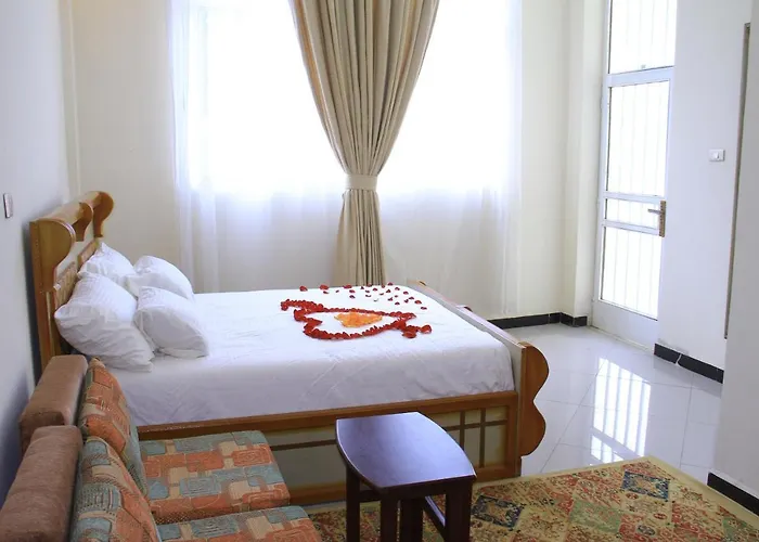 Avi Guest House