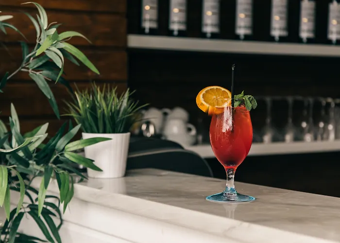  Velamar Boutique - Adults Friendly