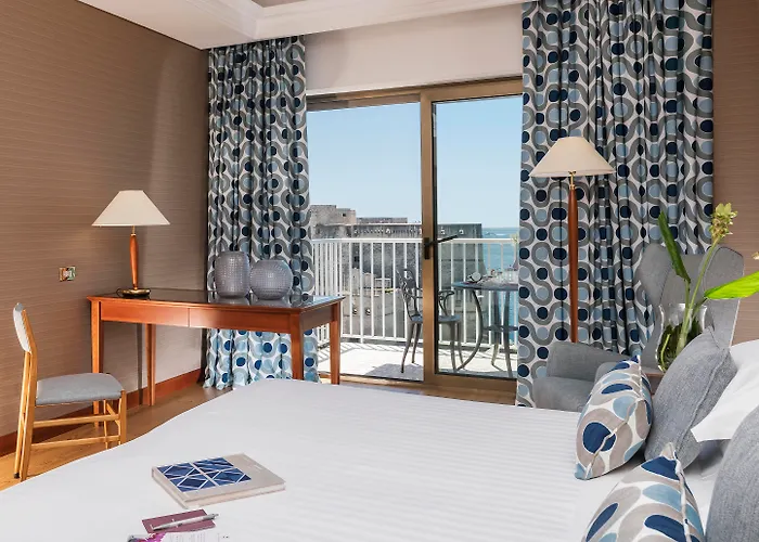 Hotel mit Pool: Hotel Royal Continental