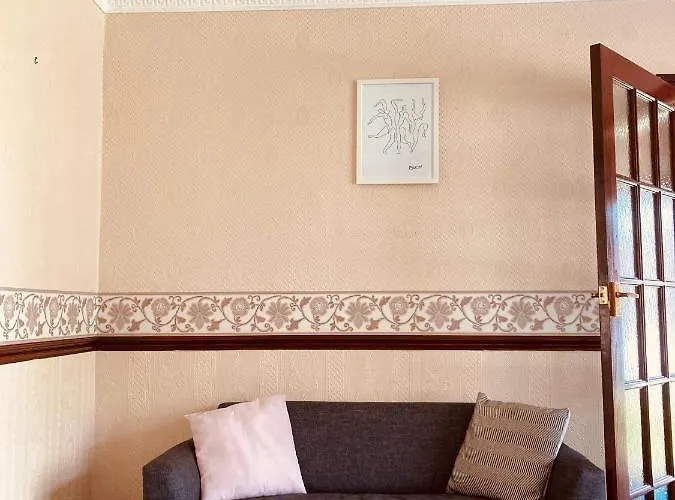 'Melrose Three' At Stayboom