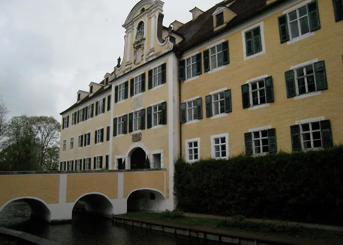 Wohnen am Wasserschloss Sandizell