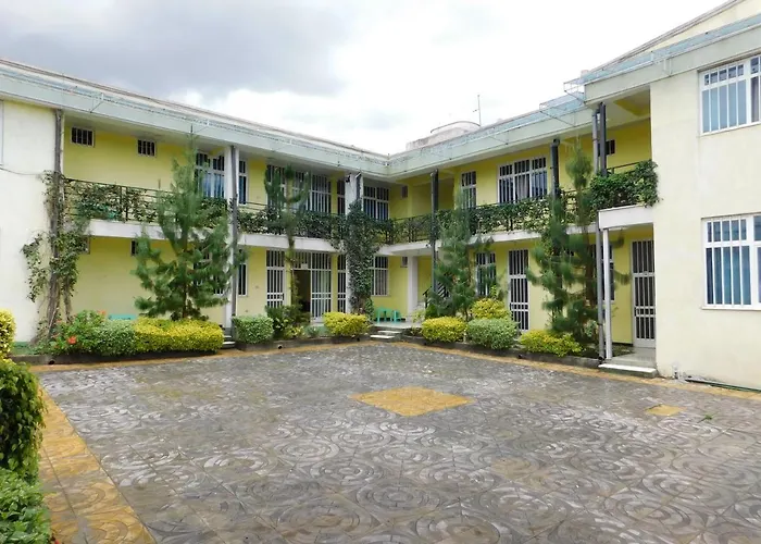 Avi Guest House