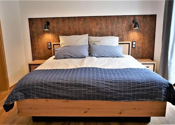 Haus Moselliebe - Charmantes Frühstücks Zimmer mit Balkon und Blick auf die Mosel. Raucherfreihaus