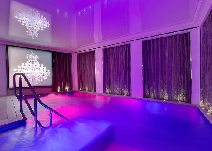 Jacuzzi-Hotel: La Villa Haussmann