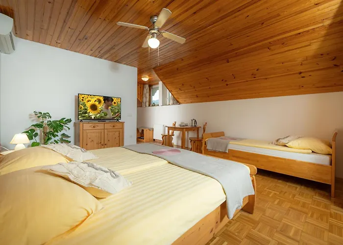 Rooms & Apartments Pr Matjon
