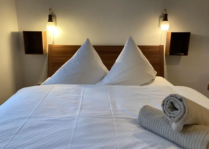 Hotel nahe College: Minimal Hostel