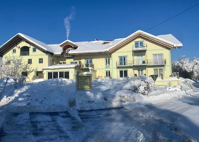 HotelPension Weberhof