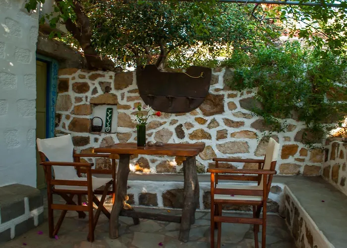 Patmos Mathios Studios- Apartments