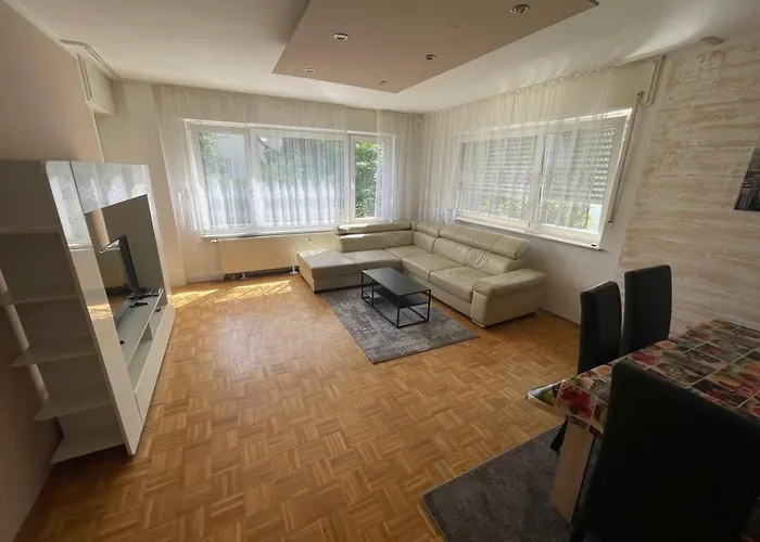 Ferienvermietung: Apartment Köln Porz